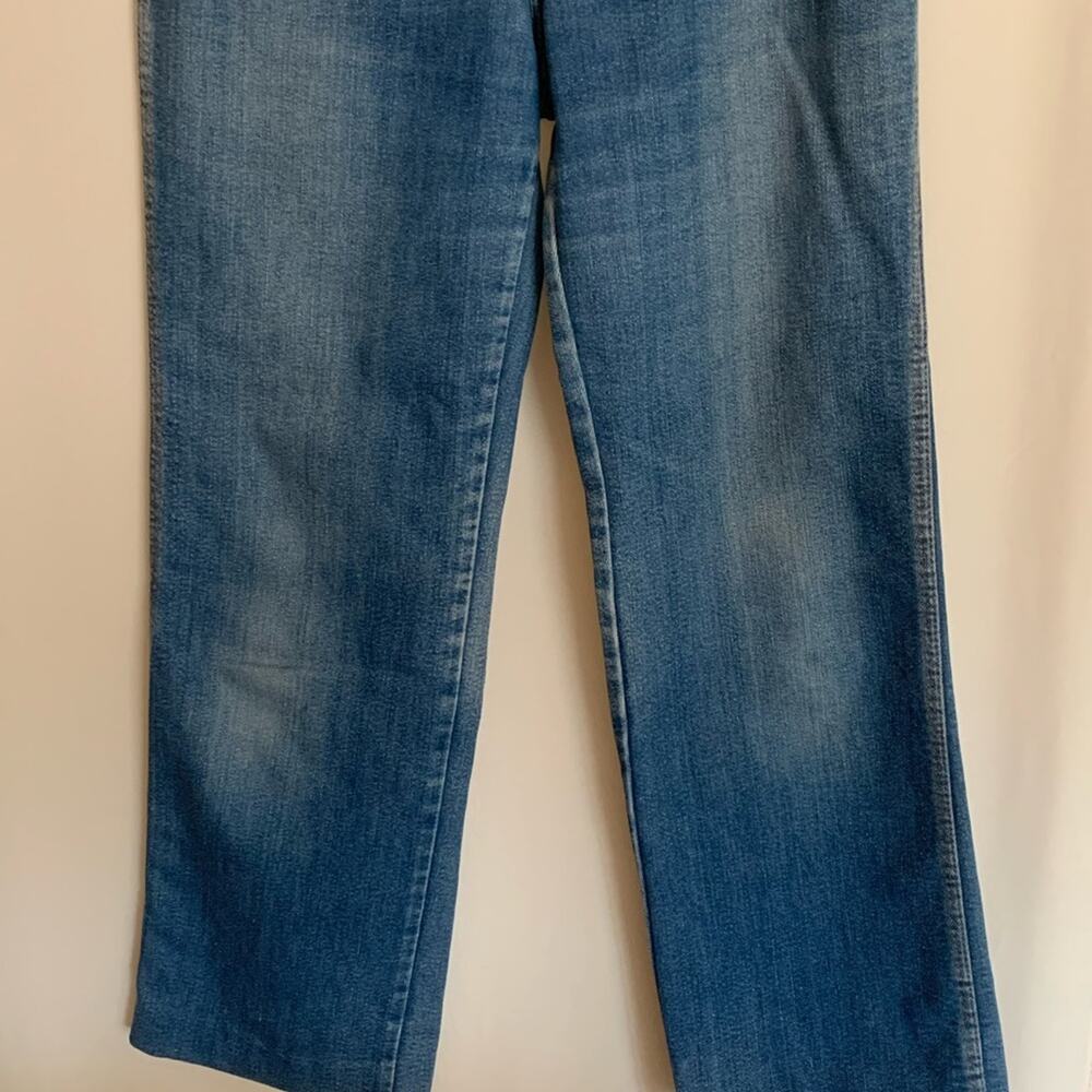 Vintage Levi's Highest Waisted Snap Button Jeans 1980's mom jean hemmed ankle - Picture 8 of 16